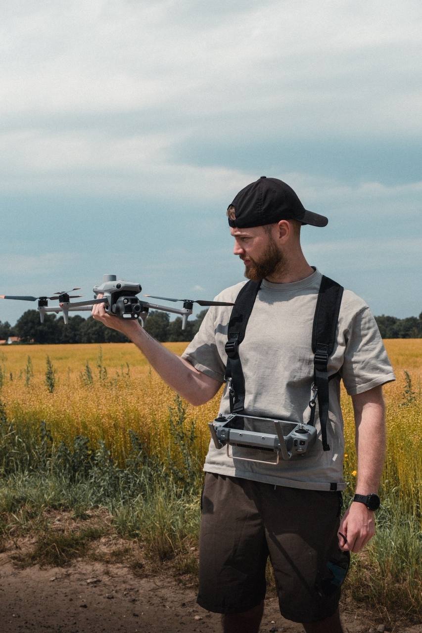 Alexandre Lobry avec son drone